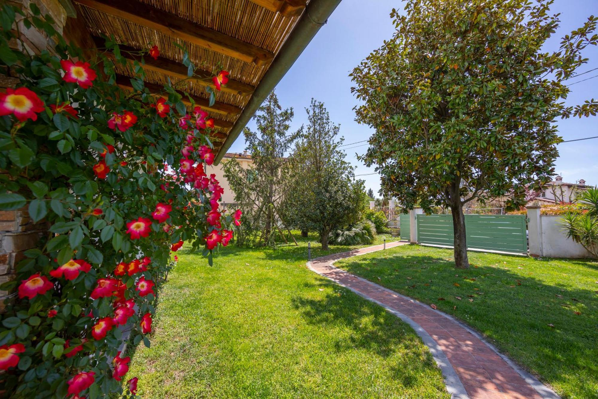 Villa Clara Few Km From The Sea - Happy Rentals Pietrasanta Extérieur photo